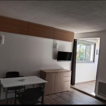 Frejus-Plage Et Centre-Ville, 28 M2, Accueil 4 Personnes, Francais, English Spoken المظهر الخارجي الصورة