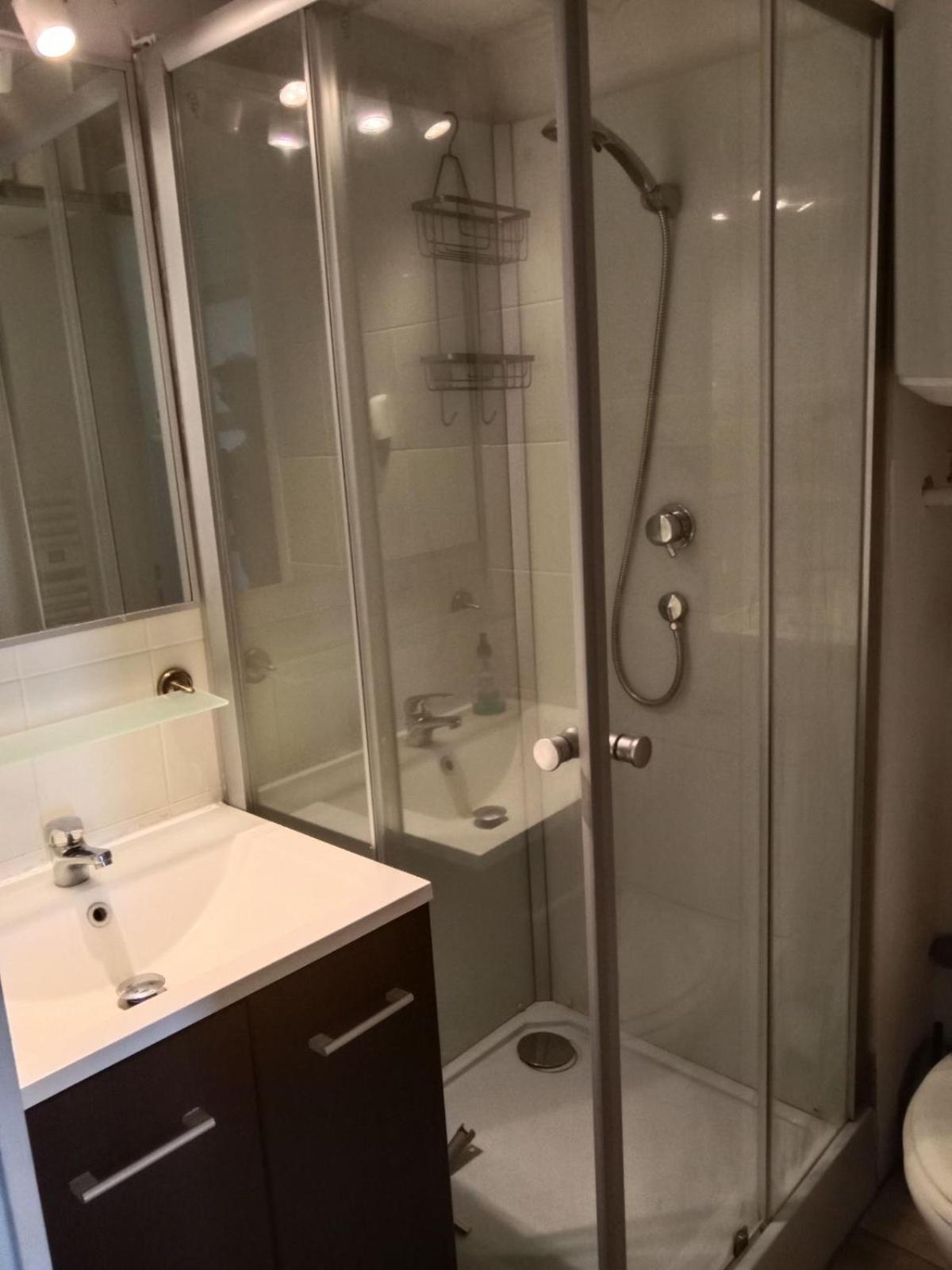 Frejus-Plage Et Centre-Ville, 28 M2, Accueil 4 Personnes, Francais, English Spoken المظهر الخارجي الصورة
